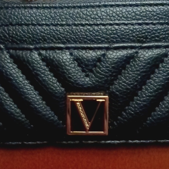 VS KEYCHAIN CARD HOLDER - Picture 2 of 5